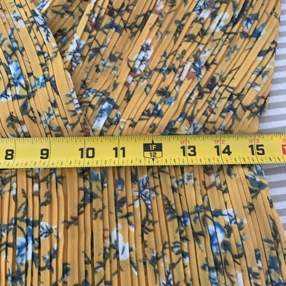 Lulus Yellow & Blue Pleated Maxi Dress Size L - Picture 13 of 14